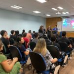 Profissionais da saúde Adventistas promovem culto no auditório da Sumaúma da Unidade de Desenvolvimento Docente e Apoio ao Ensino, da Universidade do Estado do Amazonas